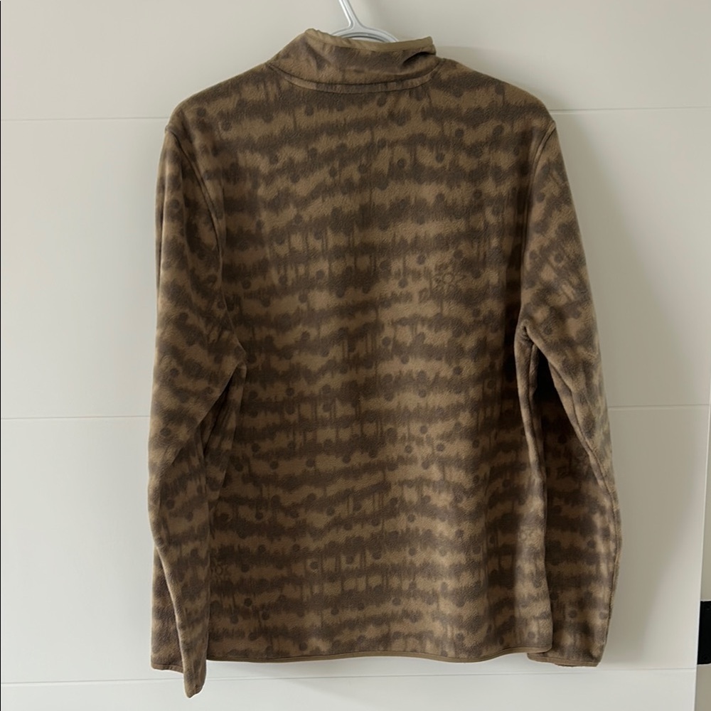 Volcom Patterned Pullover with Buttons - Picture 4 of 4